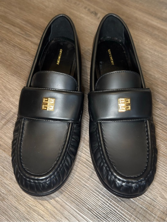 Givenchy Shoes - Givenchy 4G Logo Plaque Round Black Leather Loafers
